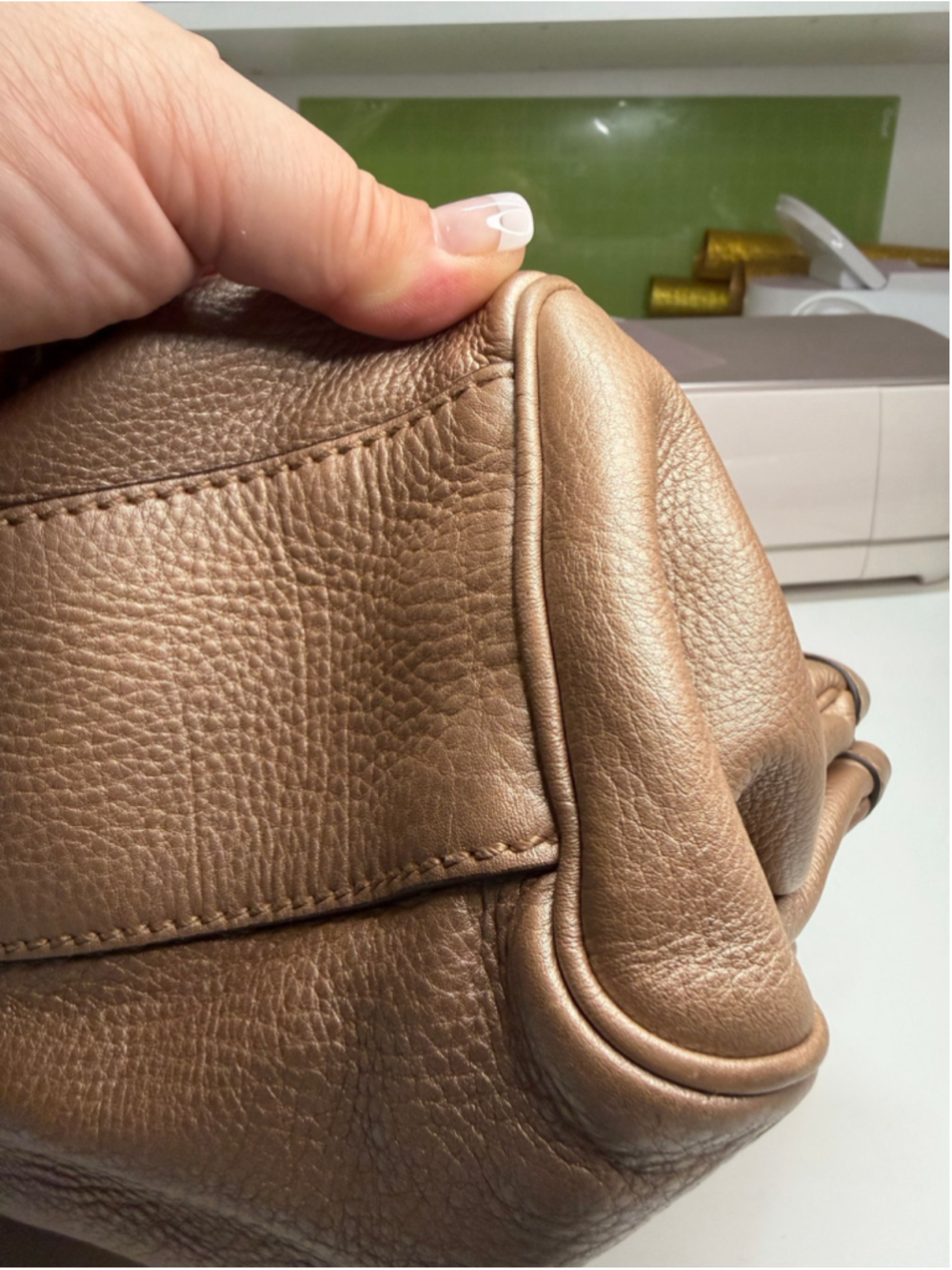 Women's Gucci Leather Satchel Handbag One Size Gold - Picture 5 of 12